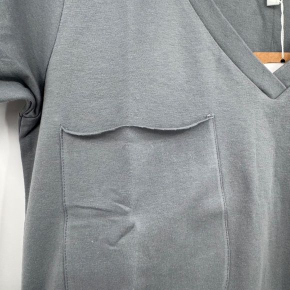 Niyama Sol Gray Short Sleeve Tee - Picture 2 of 9